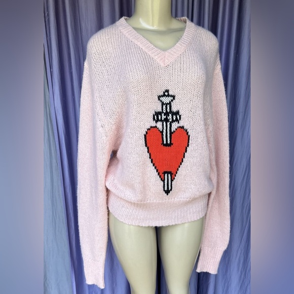 ISO!!!! NOT FOR SALE!!! Wildfox heart and dagger sweater! - Picture 1 of 1